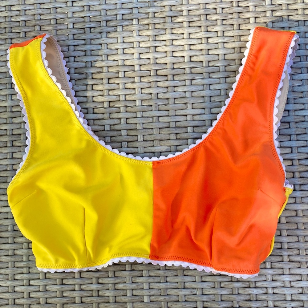 Scalloped color block Hammies bikini top Size L